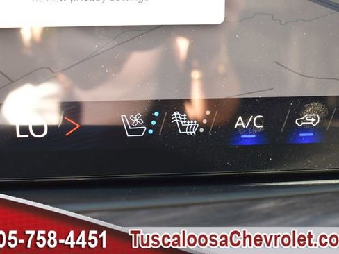 New 2026 Chevrolet Suburban Premier image 39