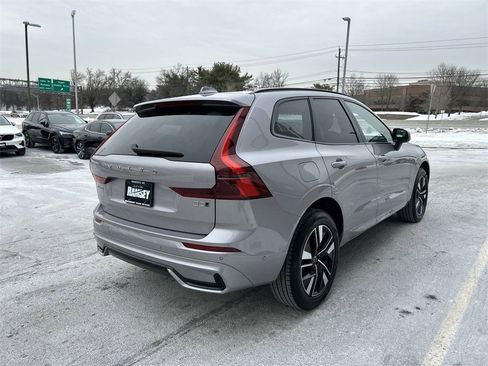 New 2026 Volvo XC60 B5 Plus w/ Climate Package image 8