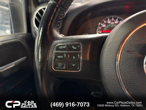 Used 2018 Jeep Wrangler Rubicon w/ Power Convenience Group image 29