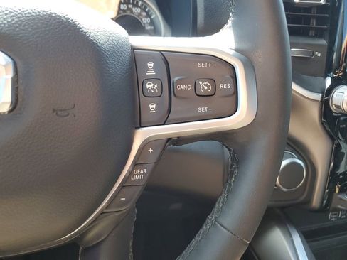 Used 2025 RAM 1500 Big Horn AWD/4WD image 21