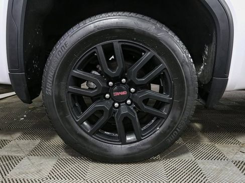 Used 2022 GMC Sierra 1500 Elevation image 15