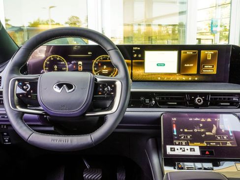 New 2026 INFINITI QX80 4WD image 16