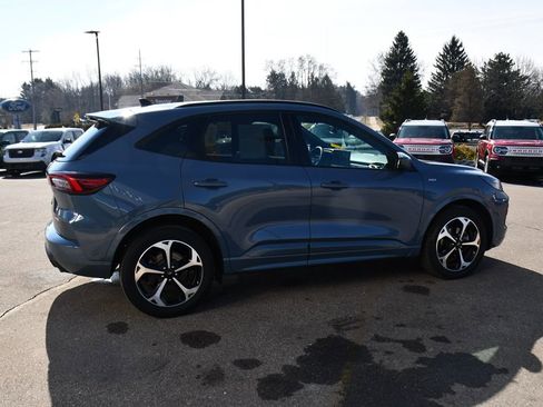Used 2023 Ford Escape ST-Line Elite w/ Premium Technology Package AWD/4WD image 7