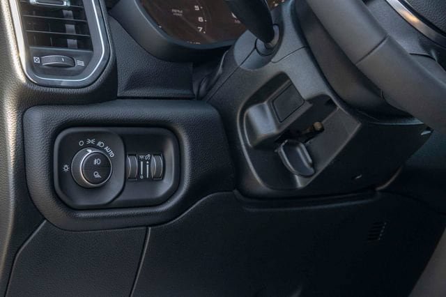 Used 2026 RAM 2500 Laramie AWD/4WD image 22