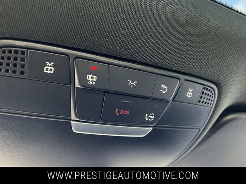 Used 2019 Mercedes-Benz C 300 4MATIC Sedan image 34