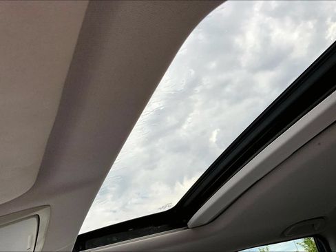 Used 2018 Honda CR-V EX image 8