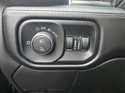 Used 2007 Mercedes-Benz S 550 image 17