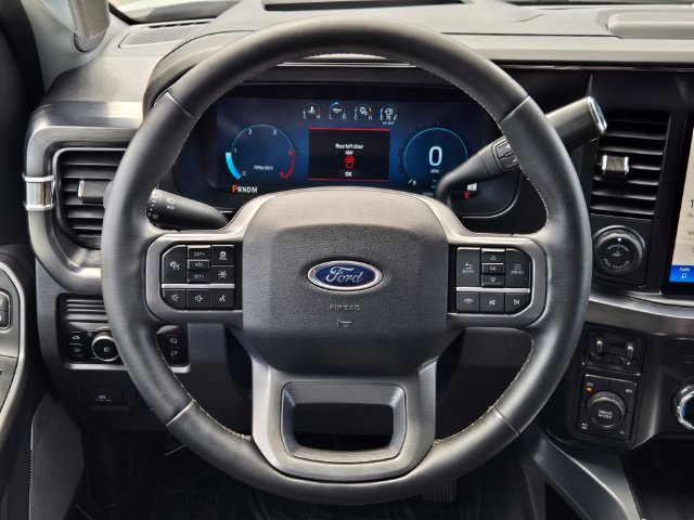 Certified 2025 Ford F350 Lariat w/ Lariat Ultimate Package AWD/4WD image 17