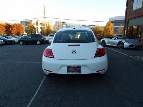 Used 2013 Volkswagen Beetle 2.5 image 7