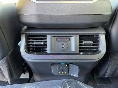 New 2025 Ford F150 Platinum w/ FX4 Off-Road Package image 35