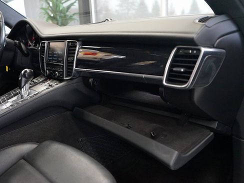 Used 2014 Porsche Panamera 4S Executive w/ Sport Chrono Package image 52