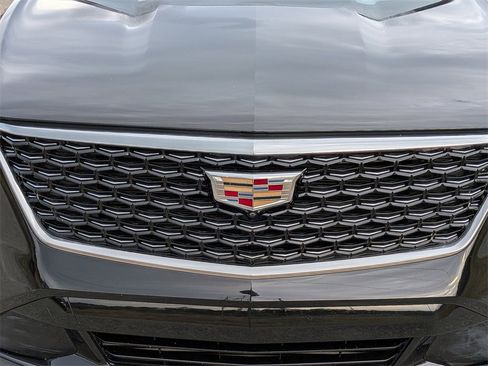 Certified 2025 Cadillac XT4 Premium Luxury image 10
