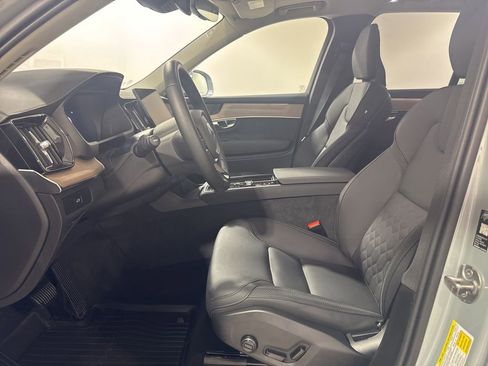 Used 2026 Volvo XC90 B6 Plus w/ Protection Package Premier AWD/4WD image 19