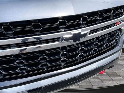 Used 2021 Chevrolet Tahoe Z71 w/ Z71 Off-Road Package AWD/4WD image 28