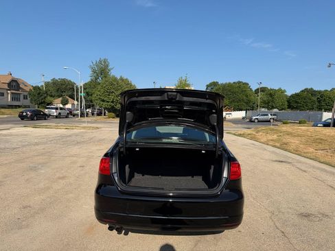 Used 2014 Volkswagen Jetta SE FWD image 8