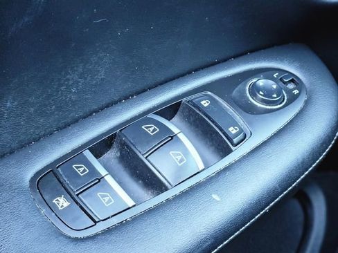 Used 2022 INFINITI QX50 Pure image 21