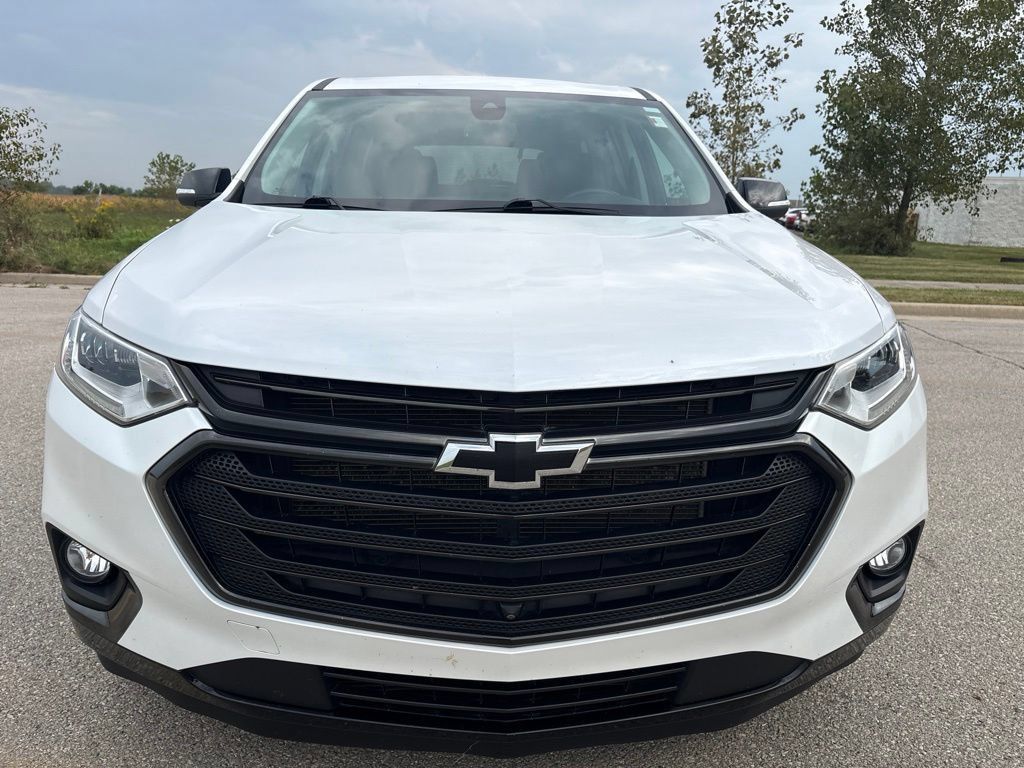 Used 2021 Chevrolet Traverse Premier w/ Redline Edition AWD/4WD image 4