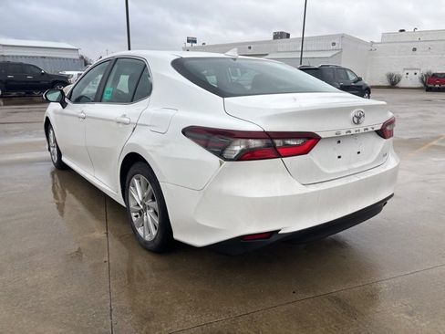 Used 2024 Toyota Camry LE image 4