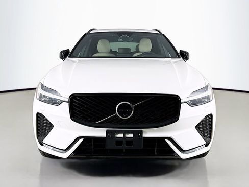 Used 2026 Volvo XC60 B5 Plus w/ Climate Package PRO image 2