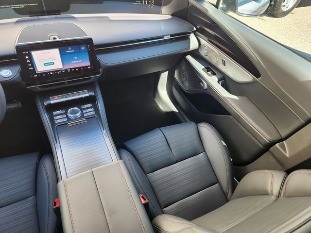 New 2026 Lincoln Nautilus Reserve AWD/4WD image 12
