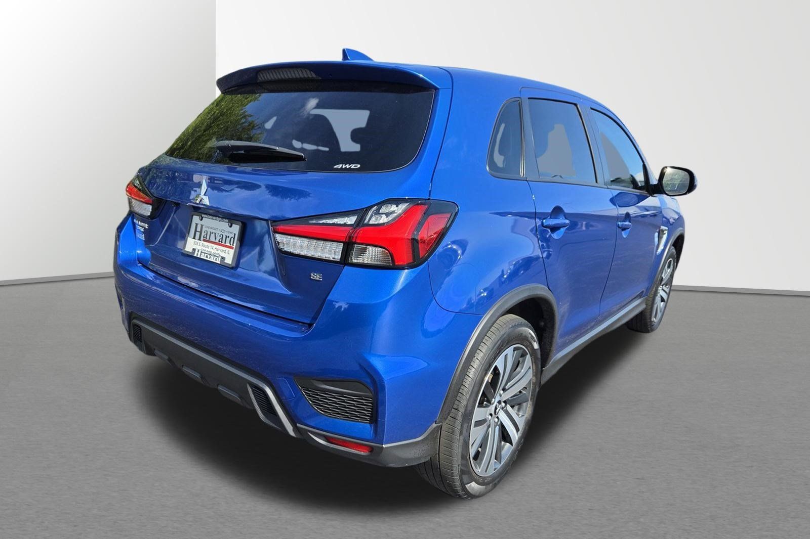 Used 2024 Mitsubishi Outlander Sport SE AWD/4WD image 4
