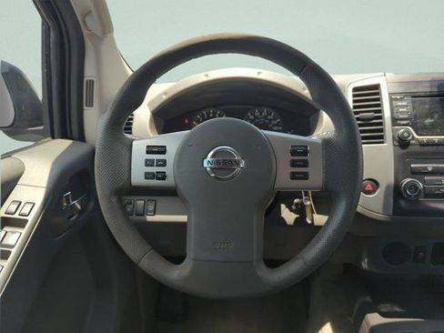 Certified 2017 Nissan Frontier SV RWD image 19