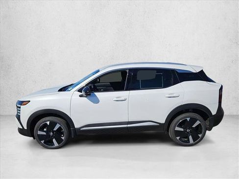 New 2026 Nissan Kicks SR image 5