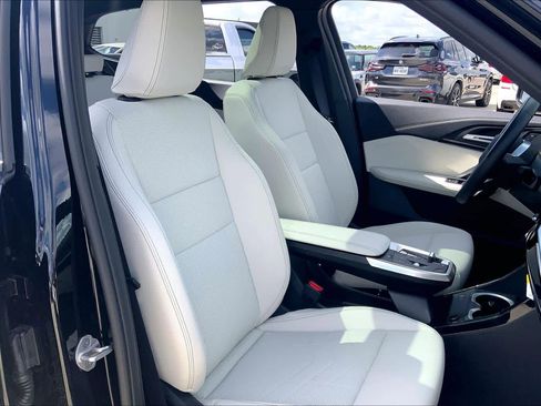 Used 2026 BMW X1 xDrive28i w/ Technology Package image 16