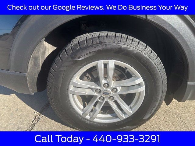 Used 2020 Ford Explorer XLT w/ Equipment Group 202A AWD/4WD image 13