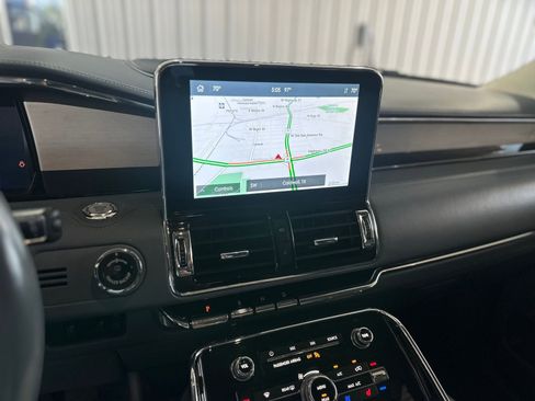 Used 2021 Lincoln Navigator L Black Label w/ Cargo Convenience Package image 36