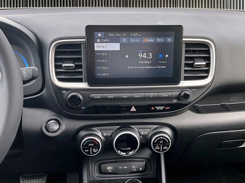 New 2026 Hyundai Venue SEL image 7