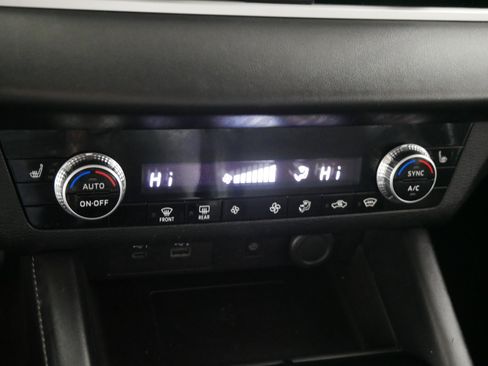 Used 2024 Mitsubishi Outlander SE image 23