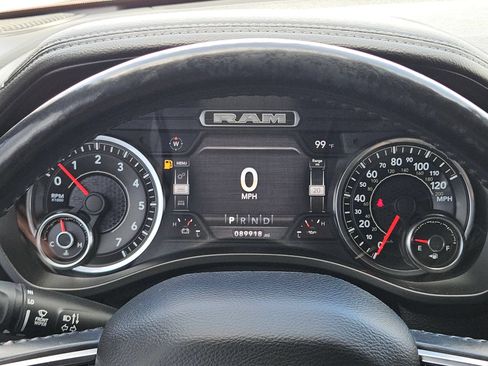 Used 2019 RAM 1500 Laramie w/ Sport Appearance Package AWD/4WD image 23
