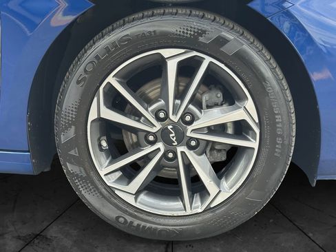 Certified 2023 Kia Forte LXS FWD image 14
