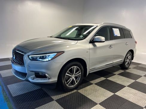 Used 2017 INFINITI QX60 FWD w/ Premium Package image 3