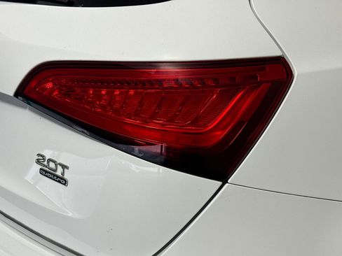 Used 2017 Audi Q5 2.0T Premium image 33