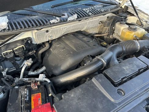 Used 2015 Ford Expedition Limited w/ Equipment Group 301A AWD/4WD image 24