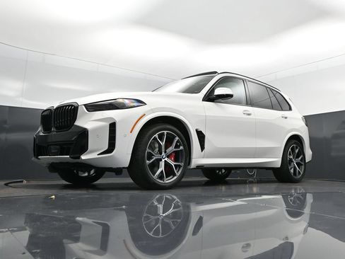 New 2026 BMW X5 xDrive40i w/ M Sport Package AWD/4WD image 38