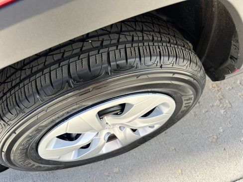 Certified 2025 Toyota RAV4 LE AWD/4WD image 25