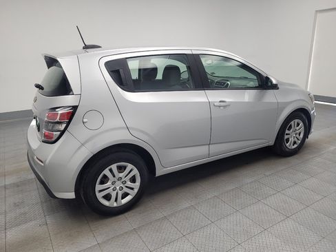 Used 2020 Chevrolet Sonic LT FWD image 10