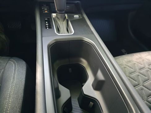 New 2026 Nissan Kicks SV w/ Charging Package FWD image 22