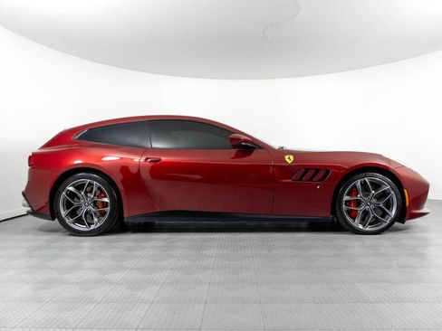 Certified 2019 Ferrari GTC4Lusso T RWD image 16