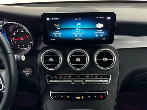 Used 2022 Mercedes-Benz GLC 300 image 29