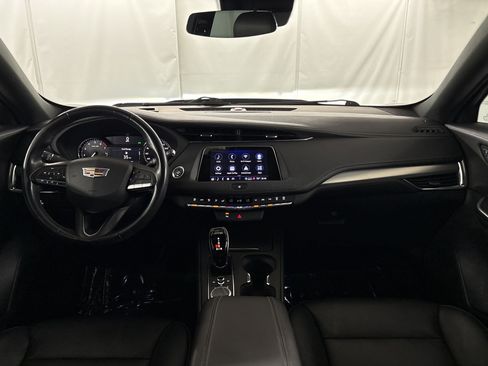 Used 2022 Cadillac XT4 Premium Luxury w/ Safety Alert Package AWD/4WD image 16