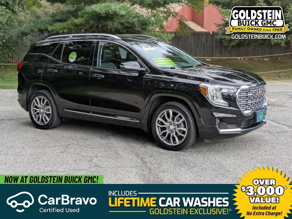 Certified 2024 GMC Terrain Denali w/ Denali Premium Package AWD/4WD image 1