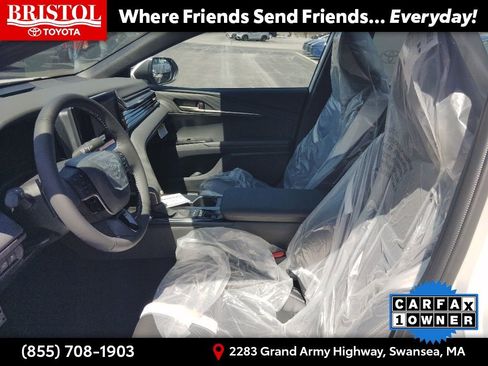 Used 2026 Toyota Camry SE w/ Convenience Package FWD image 6