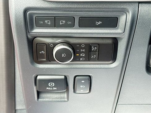Used 2023 Ford F150 Raptor AWD/4WD image 10