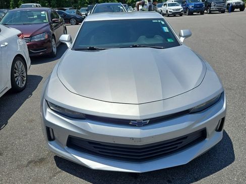 Used 2016 Chevrolet Camaro LT RWD image 6
