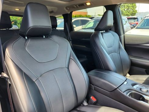 Used 2023 INFINITI QX60 Luxe AWD/4WD image 12