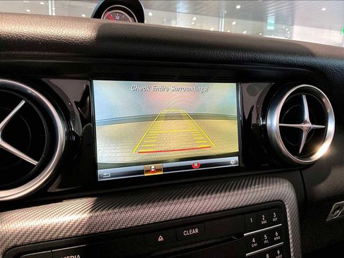 Used 2017 Mercedes-Benz SLC 43 AMG image 28